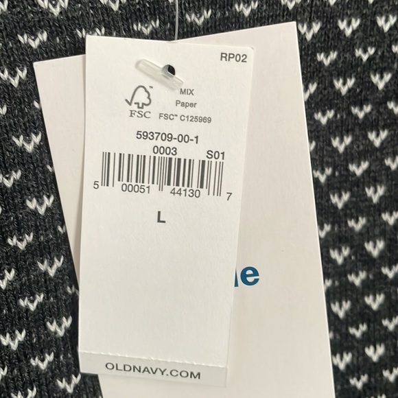 Men’s Old Navy Sweater - Picture 3 of 3